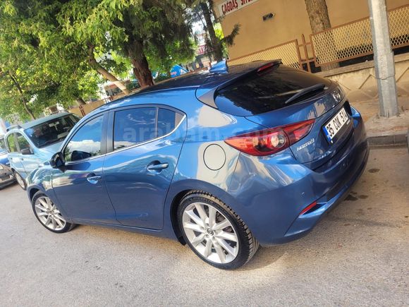 Sahibinden Mazda 3 1.5 SkyActive-D Power 2017 Model  196.000 km ACİL
