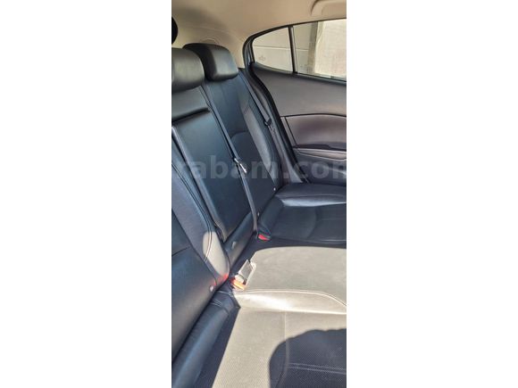 Sahibinden Mazda 3 1.5 SkyActive-D Power 2017 Model  196.000 km ACİL