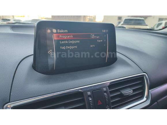 Sahibinden Mazda 3 1.5 SkyActive-D Power 2017 Model  196.000 km ACİL