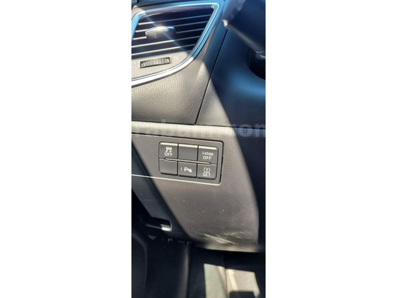 Sahibinden Mazda 3 1.5 SkyActive-D Power 2017 Model  196.000 km ACİL