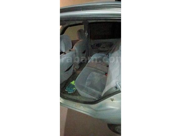 Hastasına orjinal  Clio 1.4 16v RXT 2001 Model