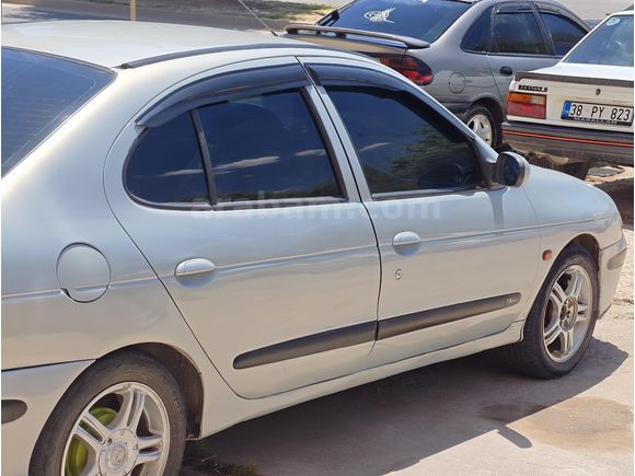 Galeriden Renault Megane 1.6 RTE 2001 Model Şanlıurfa