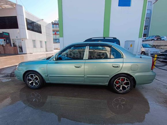 Sahibinden Hyundai Accent 1.6 Admire 2004 Model 
