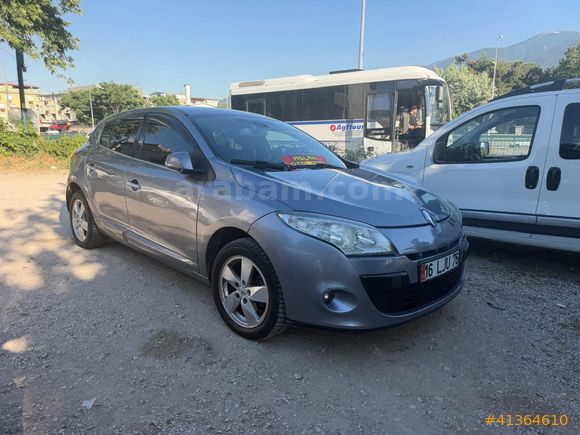 TEMİZ BAKIMLI MASRAFSIZ MEGAN DYNAMİQUE 1.5