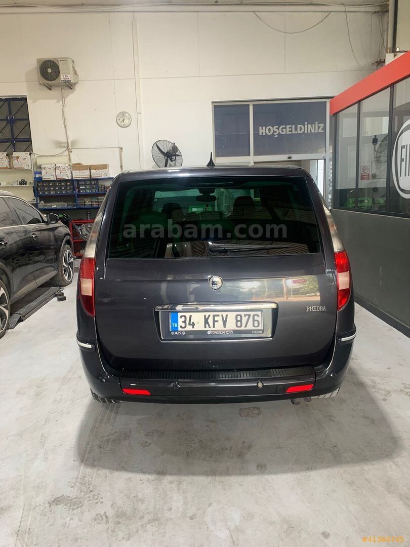 Galeriden Lancia Phedra 2006 Model İzmir 326.500 km Gri 7