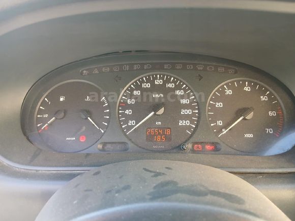 Sahibinden Renault Megane 1.6 RTA 1998 Model