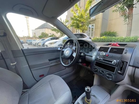 2004 Volkswagen Polo 1.4Basicline Manuel 164.000'de
