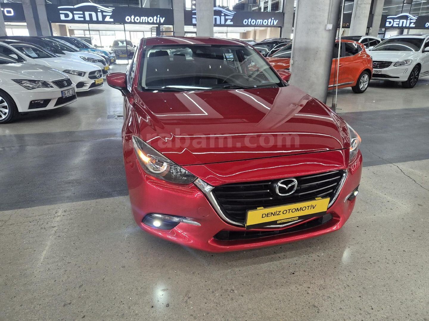 Galeriden Mazda 3 1.5 SkyActive-D Motion 2017 Model Ankara 181.000 km Kırmızı 3