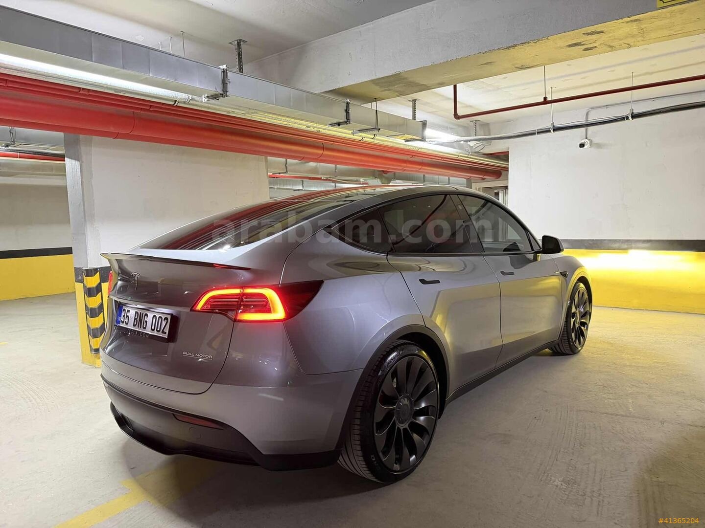 Galeriden Tesla Model Y Performance (Legacy) 2023 Model İstanbul 59.500 km Gri 3