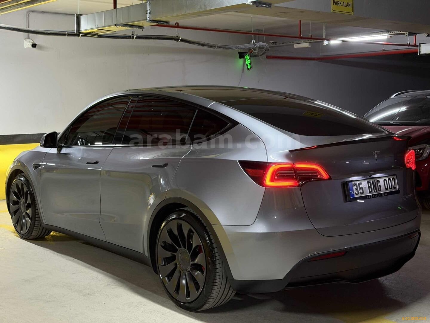 Galeriden Tesla Model Y Performance (Legacy) 2023 Model İstanbul 59.500 km Gri 1