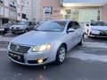 MUMİCARS TAN Volkswagen Passat 2.0 TDi Comfortline 2006 Model Mersin