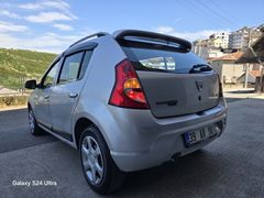 EMSALSİZ KAZASIZ KUSURSUZ 135 BİNDE KLİMALI CAM GİBİ SANDERO
