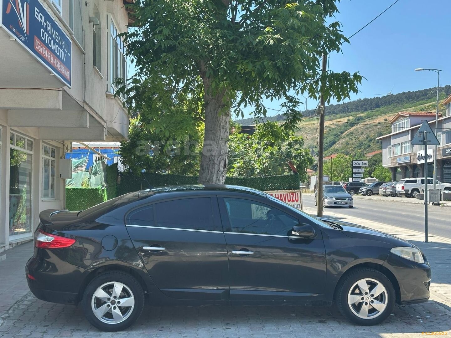 Galeriden Renault Fluence 1.5 dCi Dynamique 2011 Model İstanbul 257.000 km Siyah 7