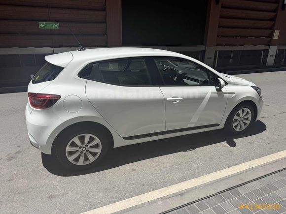 RUHSAT SAHİBİNDN 2021 CLIO JOY OTOMATİK BOYASIZ
