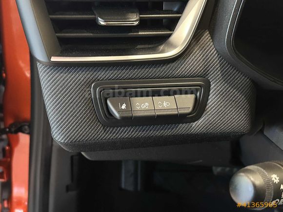 | UNIQ AUTO | 2023 MODEL 1.0 TCE TECHNO ESPRİT ALPİNE X-TRONİC