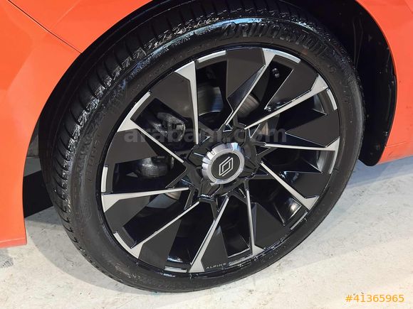 | UNIQ AUTO | 2023 MODEL 1.0 TCE TECHNO ESPRİT ALPİNE X-TRONİC