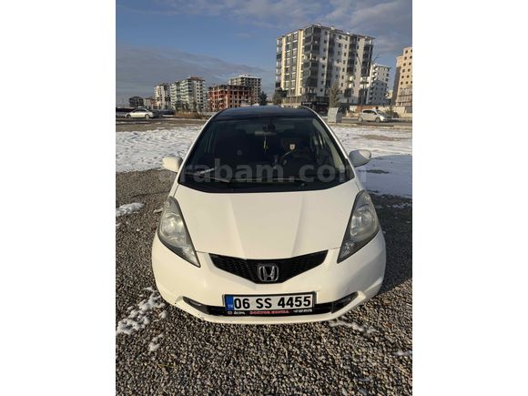 Sahibinden Honda Jazz 1.4 Fun 2009 Model  204.000 km Beyaz