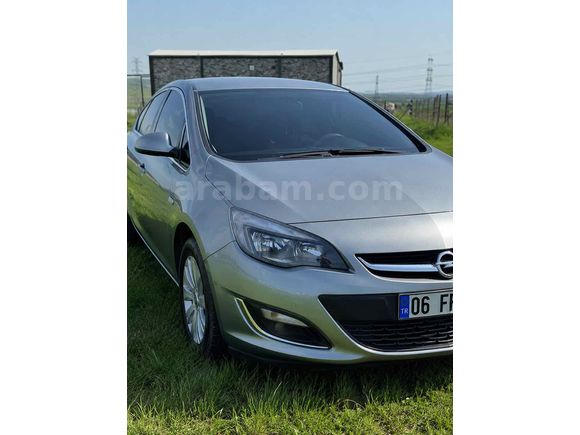Öğretmenden kusursuz  Opel Astra 1.6 CDTI Edition 2015 Model 