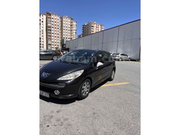 Sahibinden Peugeot 207 1.4 VTi Trendy 2010 Model  değişensiz 