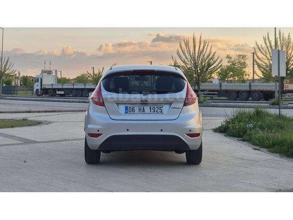 Sahibinden Ford Fiesta 1.4 Titanium X 2011 Model