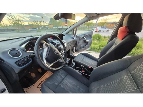 Sahibinden Ford Fiesta 1.4 Titanium X 2011 Model