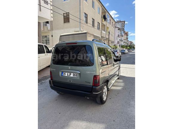 Sahibinden Peugeot Partner  adventure  kısa süreliğine bu fiyata

