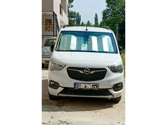 Emekliden İlk Elden - Hatasız 2023 Opel Combo Elegance | 8 İleri Otomatik 6.090 KM