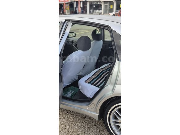 Sahibinden Ford Focus 1.6 Ghia 2001 Model