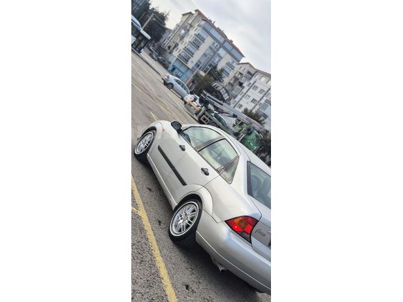 Sahibinden Ford Focus 1.6 Ghia 2001 Model