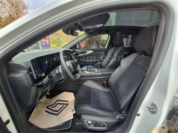 RENAULT YETKİLİ BAYİDEN 2024 RAFALE 1.2TCe Ful Hybrid 32.000KM