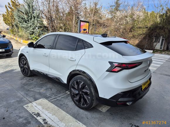 RENAULT YETKİLİ BAYİDEN 2024 RAFALE 1.2TCe Ful Hybrid 32.000KM