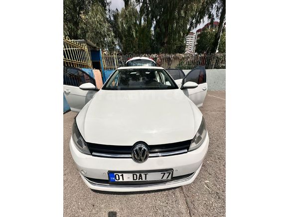 öğretmenden temiz  Volkswagen Golf 1.6 TDi BlueMotion Comfortline 2016 Model  201.000 km Beyaz