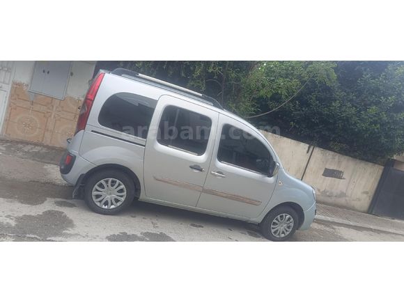 Sahibinden Renault Kangoo Multix 1.5 dCi Expression 2011 Model