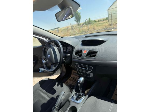 Sahibinden Renault Megane 1.6 Touch Plus 2014 Model  125.000 km Beyaz