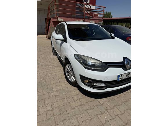 Sahibinden Renault Megane 1.6 Touch Plus 2014 Model  125.000 km Beyaz
