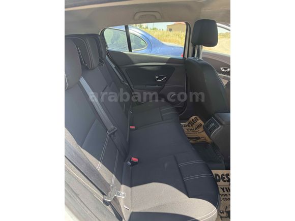 Sahibinden Renault Megane 1.6 Touch Plus 2014 Model  125.000 km Beyaz