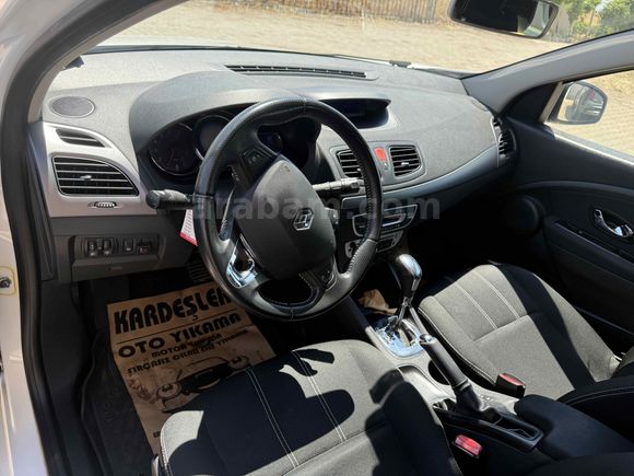 Sahibinden Renault Megane 1.6 Touch Plus 2014 Model  125.000 km Beyaz