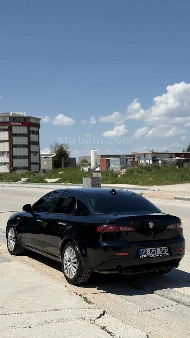 Sahibinden Alfa Romeo 159 1.9 JTD Distinctive 2006 Model Ankara 340.000 km Siyah 5