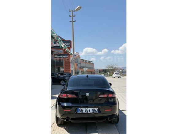 Sahibinden Alfa Romeo 159 1.9 JTD Distinctive 2006 Model 