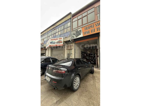 Sahibinden Alfa Romeo 159 1.9 JTD Distinctive 2006 Model 