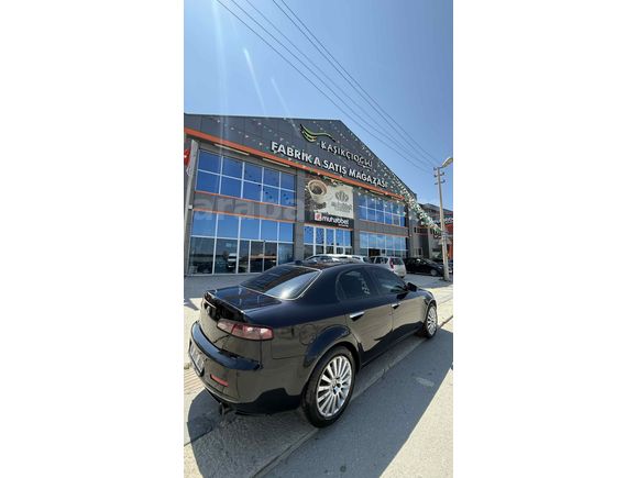 Sahibinden Alfa Romeo 159 1.9 JTD Distinctive 2006 Model 