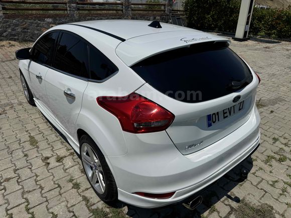 Galeriden Ford Focus 1.6 TDCi Trend X 2015 Model Muğla
