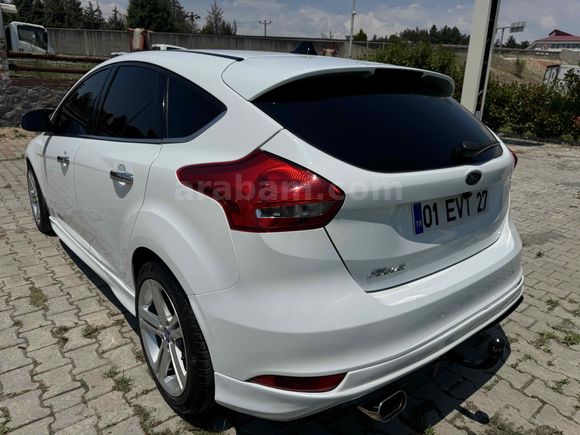 Galeriden Ford Focus 1.6 TDCi Trend X 2015 Model Muğla