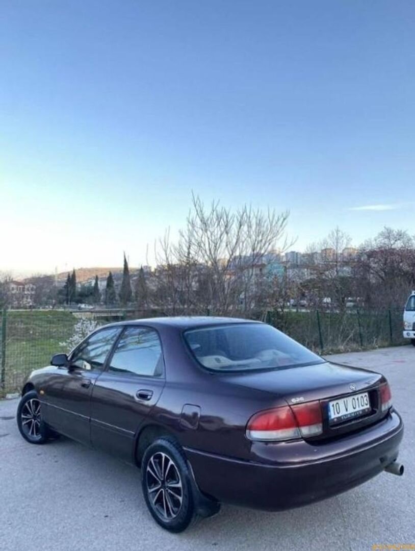 Sahibinden Mazda 626 2.0 GLX 1993 Model 3