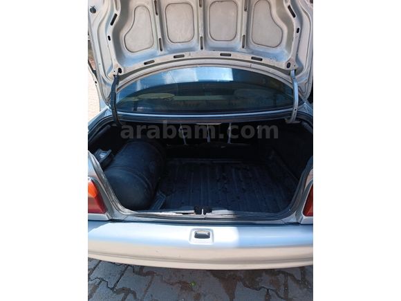Sahibinden Ford Escort 1.6 CLX 1996 Model