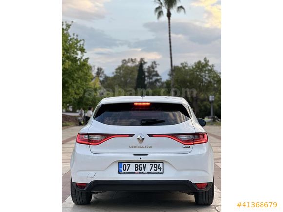 RENAULT MEGANE 4 - OTOMATİK - HATCHBACK - ANAHTARSIZ GİRİŞ ÇIKIŞ