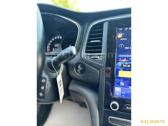 RENAULT MEGANE 4 - OTOMATİK - HATCHBACK - ANAHTARSIZ GİRİŞ ÇIKIŞ