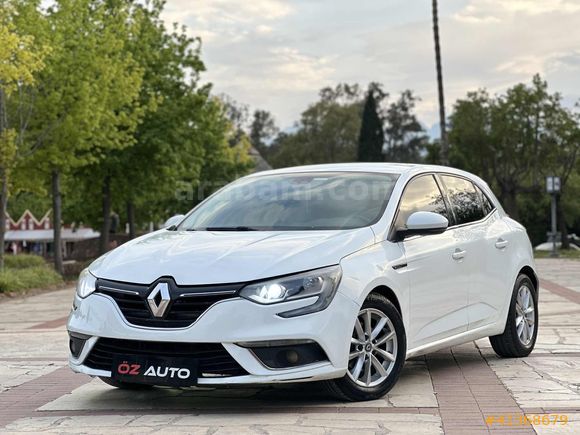 RENAULT MEGANE 4 - OTOMATİK - HATCHBACK - ANAHTARSIZ GİRİŞ ÇIKIŞ