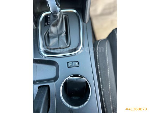 RENAULT MEGANE 4 - OTOMATİK - HATCHBACK - ANAHTARSIZ GİRİŞ ÇIKIŞ