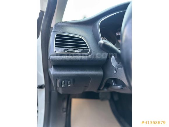 RENAULT MEGANE 4 - OTOMATİK - HATCHBACK - ANAHTARSIZ GİRİŞ ÇIKIŞ